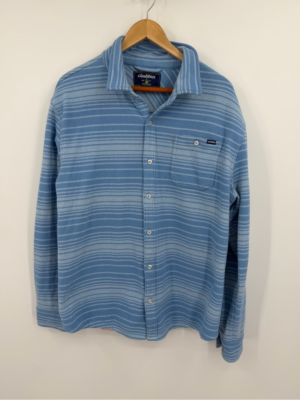 Chubbies Long Sleeve Button Down Shirt Men’s Large Blue White Stripe Soft Fleece